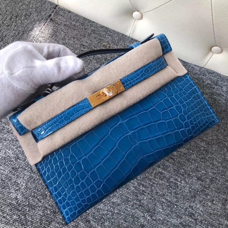 Hermès（爱马仕）Mini kelly pochette 22cm 亮面鳄鱼 7Ｑ爱琴海蓝  金扣 手拿包 晚宴包 顶级手缝