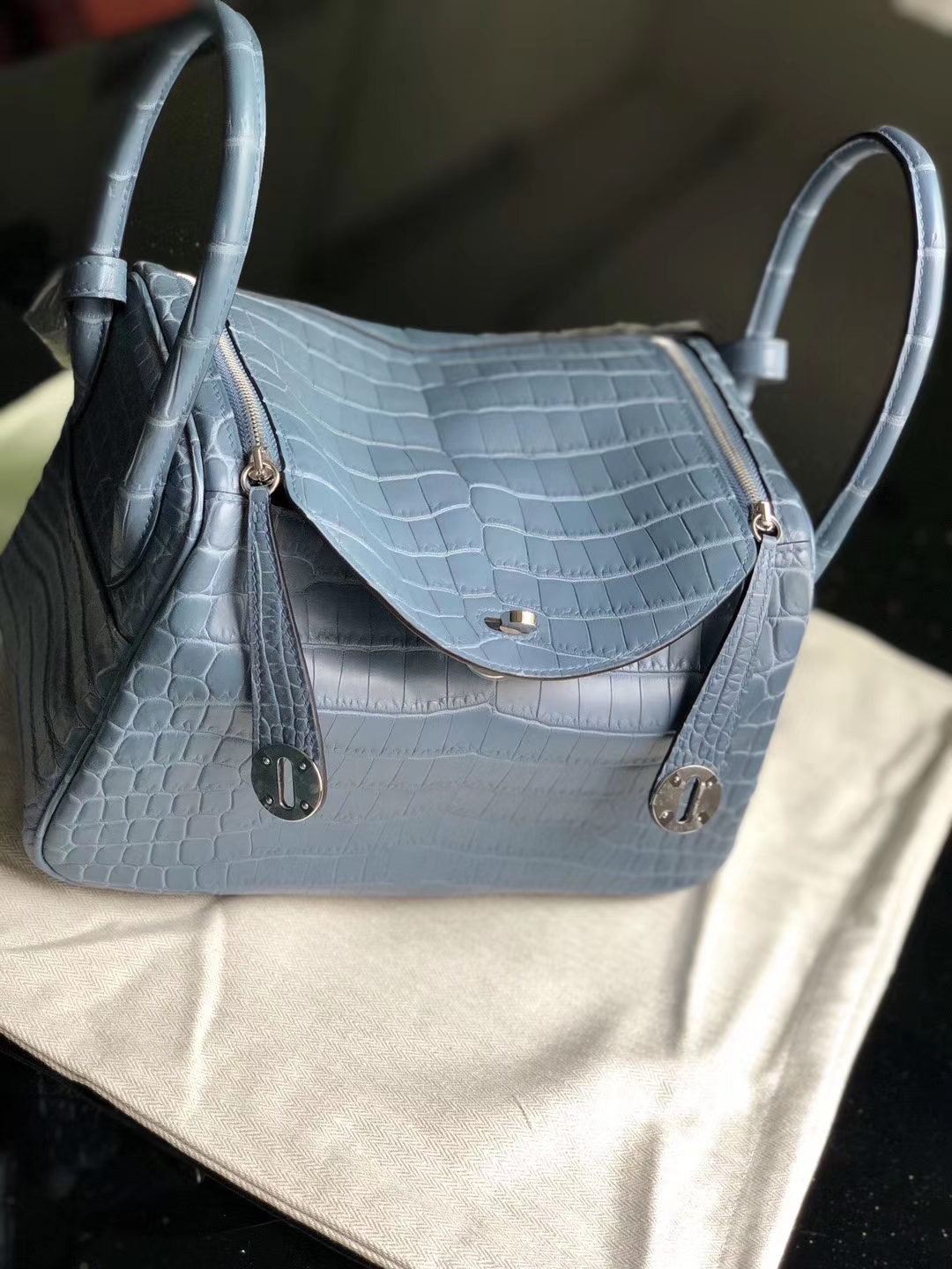 Hermès（爱马仕）Lindy 26cm Crocodile matt 雾面鳄鱼 雾霾蓝 金扣 顶级手缝 定制