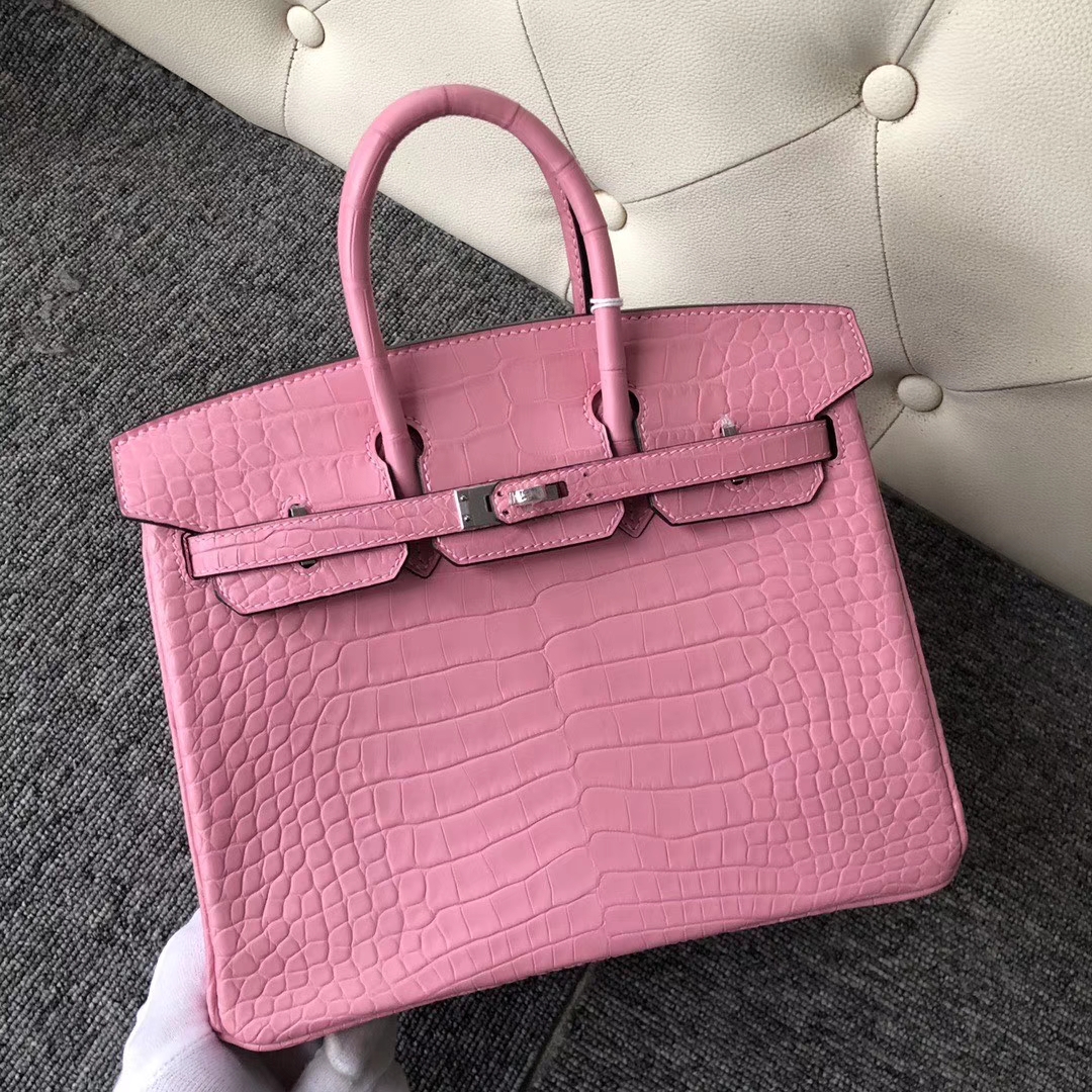 Hermès(爱马仕)Birkin 25cm Crocodile matt 雾面鳄鱼 5p 樱花粉 银扣 顶级手缝-拉尔森鳄鱼皮具定制 - 爱马仕包包官网 Hermès(爱马仕)Birkin 25cm Crocodile matt 雾面鳄鱼 5p 樱花粉 银扣 顶级手缝