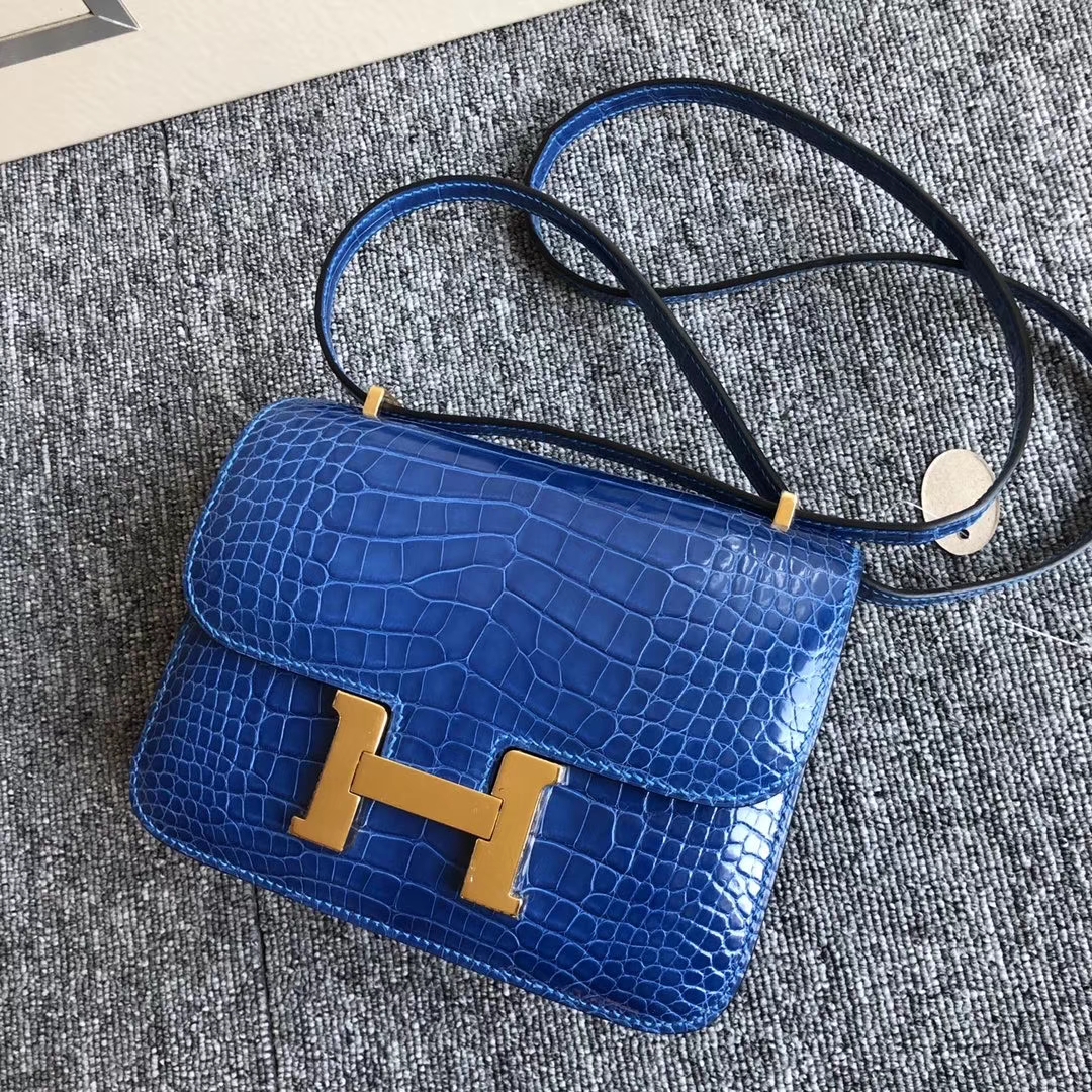 Hermès（爱马仕）Constance 18cm Alligator shiny 亮面鳄鱼 7Ｑ 希腊蓝 金扣 顶级手缝 现货