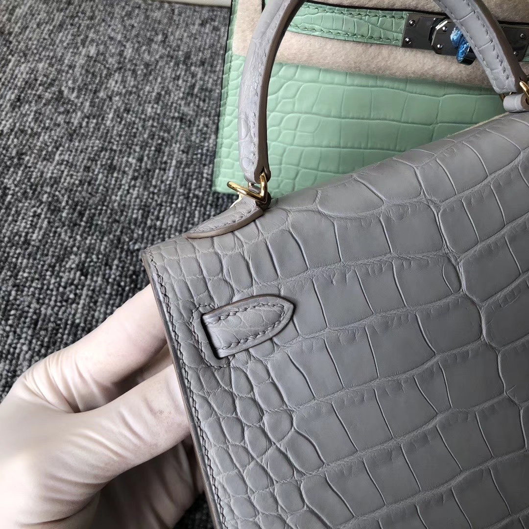 Hermès（爱马仕）Mini kelly ll Alligator matt 雾面鳄鱼 ck80 珍珠灰 金扣 顶级手缝