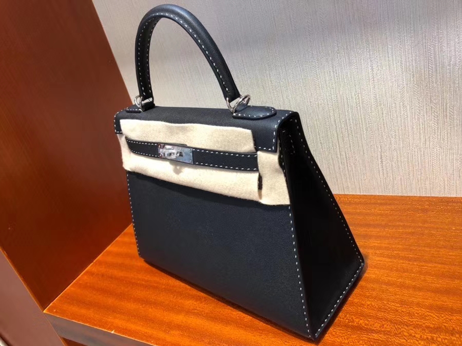 Hermès（爱马仕）限量款 Kelly 新皮种 Graine Monsieur ck89 黑色 Noir 银扣 黑白双线 外缝 28cm