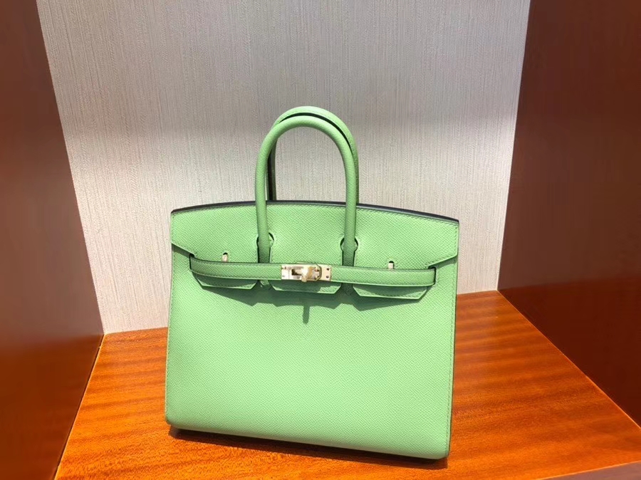 Hermès(爱马仕)Birkin 铂金包 Epsom 原厂掌纹皮 3i 牛油果绿 金扣 外缝 25cm 现货-拉尔森鳄鱼皮具定制 - 爱马仕包包官网 Hermès(爱马仕)Birkin 铂金包 Epsom 原厂掌纹皮 3i 牛油果绿 金扣 外缝 25cm 现货