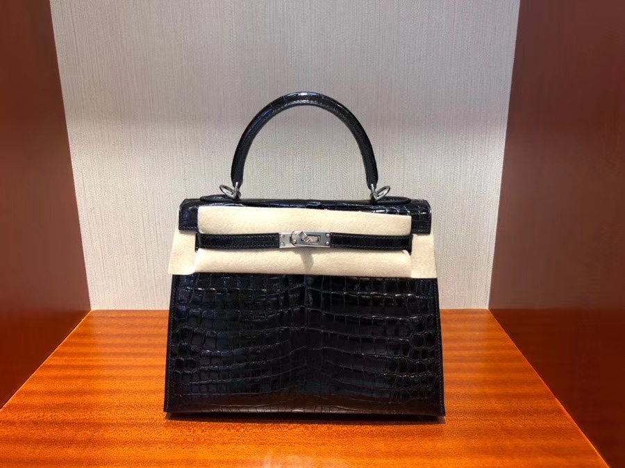Hermès（爱马仕）Kelly 25cm Crocodile shiny 亮面鳄鱼ck89 黑色 Noir 银扣 现货