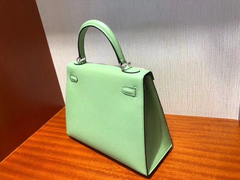 Hermès（爱马仕）Kelly 凯莉包 Epsom 原厂掌纹皮 3I 牛油果绿 银扣 25cm 顶级手缝 现货