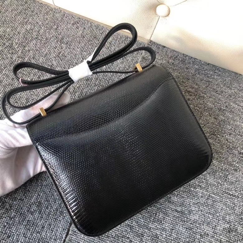 Hermès(爱马仕)Constance18cm Lizard 进口亮面蜥蜴 ck89 黑色 Noir 金扣 顶级手缝 定制-拉尔森鳄鱼皮具定制 - 爱马仕包包官网 Hermès(爱马仕)Constance18cm Lizard 进口亮面蜥蜴 ck89 黑色 Noir 金扣 顶级手缝 定制