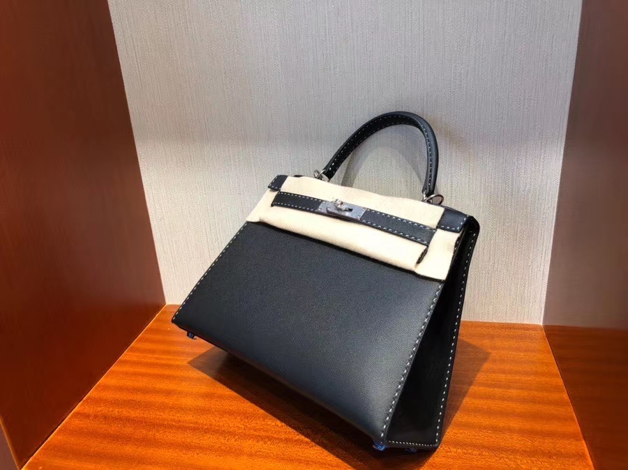 Hermès(爱马仕)限量款 Kelly 新皮种 Graine Monsieur ck89 黑色 Noir 银扣 黑白双线 外缝 28cm-拉尔森鳄鱼皮具定制 - 爱马仕包包官网 Hermès(爱马仕)限量款 Kelly 新皮种 Graine Monsieur ck89 黑色 Noir 银扣 黑白双线 外缝 28cm
