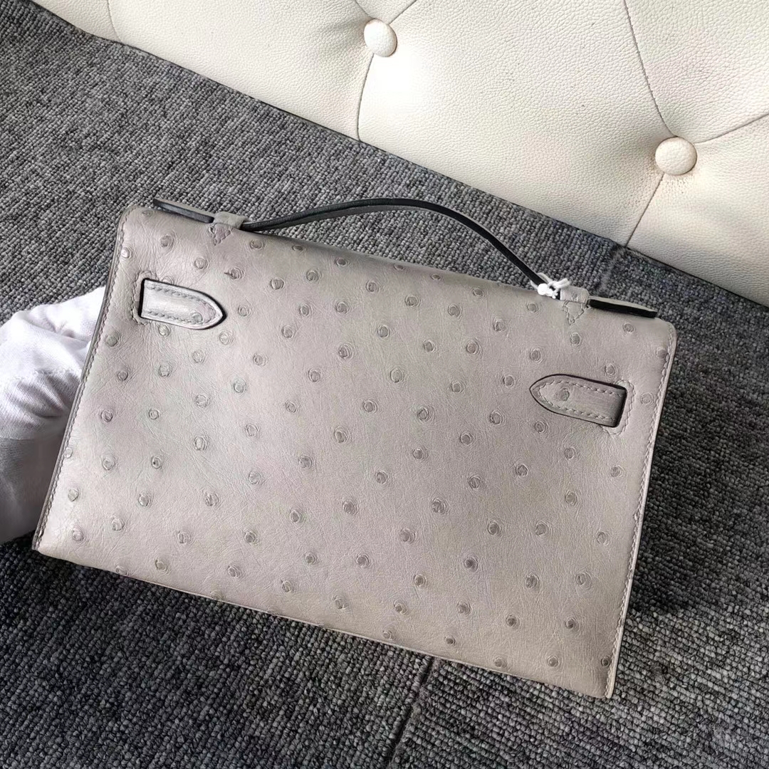 Hermès(爱马仕)Mini Kelly 22cm kk ostrich 顶级鸵鸟皮 冰川灰 蜡线全缝 银扣-拉尔森鳄鱼皮具定制 - 爱马仕包包官网 Hermès(爱马仕)Mini Kelly 22cm kk ostrich 顶级鸵鸟皮 冰川灰 蜡线全缝 银扣
