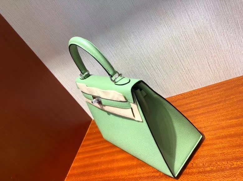 Hermès（爱马仕）Kelly 凯莉包 Epsom 原厂掌纹皮 3I 牛油果绿 银扣 25cm 顶级手缝 现货