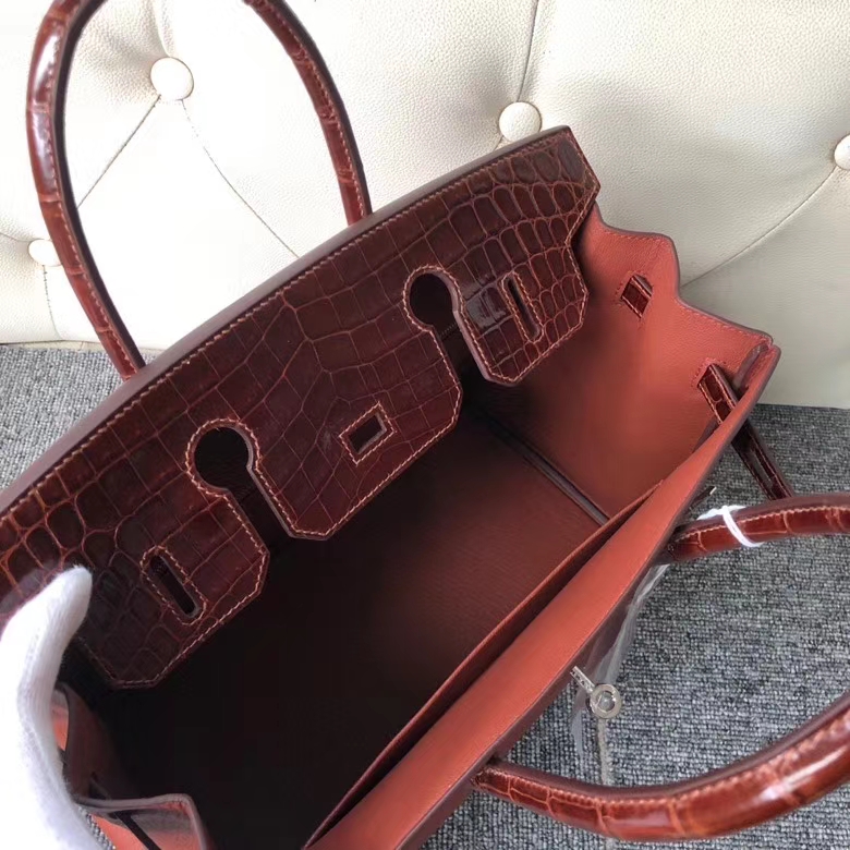 Hermès(爱马仕)Birkin 铂金包 蜜糖棕 山羊皮拼鳄鱼皮 银扣 30cm 顶级手缝 定制-拉尔森鳄鱼皮具定制 - 爱马仕包包官网 Hermès(爱马仕)Birkin 铂金包 蜜糖棕 山羊皮拼鳄鱼皮 银扣 30cm 顶级手缝 定制