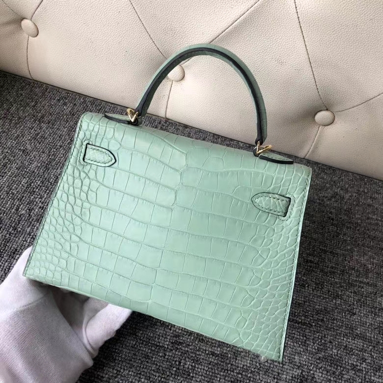 Hermès(爱马仕)Mini Kelly ll Alligator matt 雾面鳄鱼 6U 薄荷绿 金扣 顶级手缝 定制-拉尔森鳄鱼皮具定制 - 爱马仕包包官网 Hermès(爱马仕)Mini Kelly ll Alligator matt 雾面鳄鱼 6U 薄荷绿 金扣 顶级手缝 定制