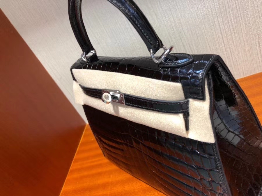 Hermès（爱马仕）Kelly 25cm Crocodile shiny 亮面鳄鱼ck89 黑色 Noir 银扣 现货