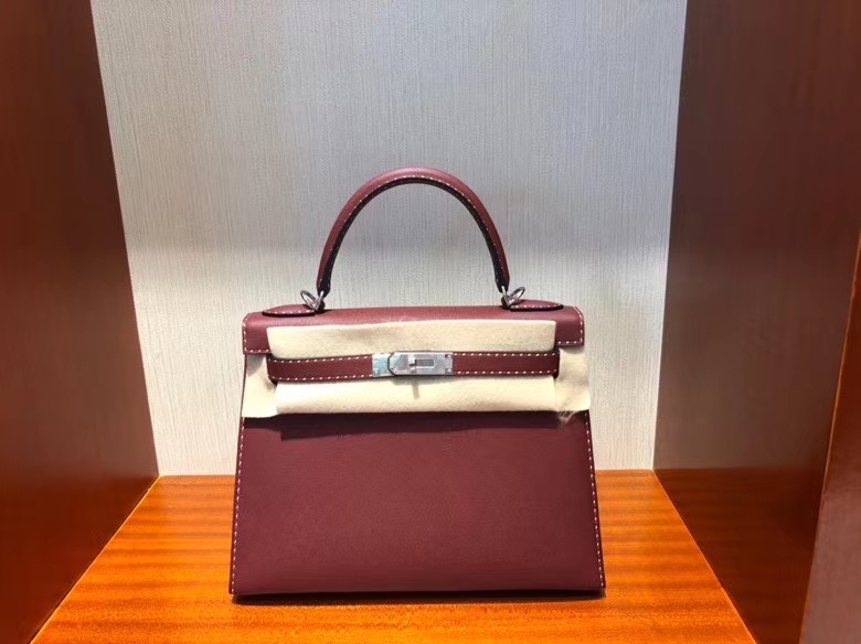 Hermès（爱马仕）限量款 Kelly 新皮种 Graine Monsieur ck55爱马仕红 Rouge H 红白双线 银扣 外缝 28cm