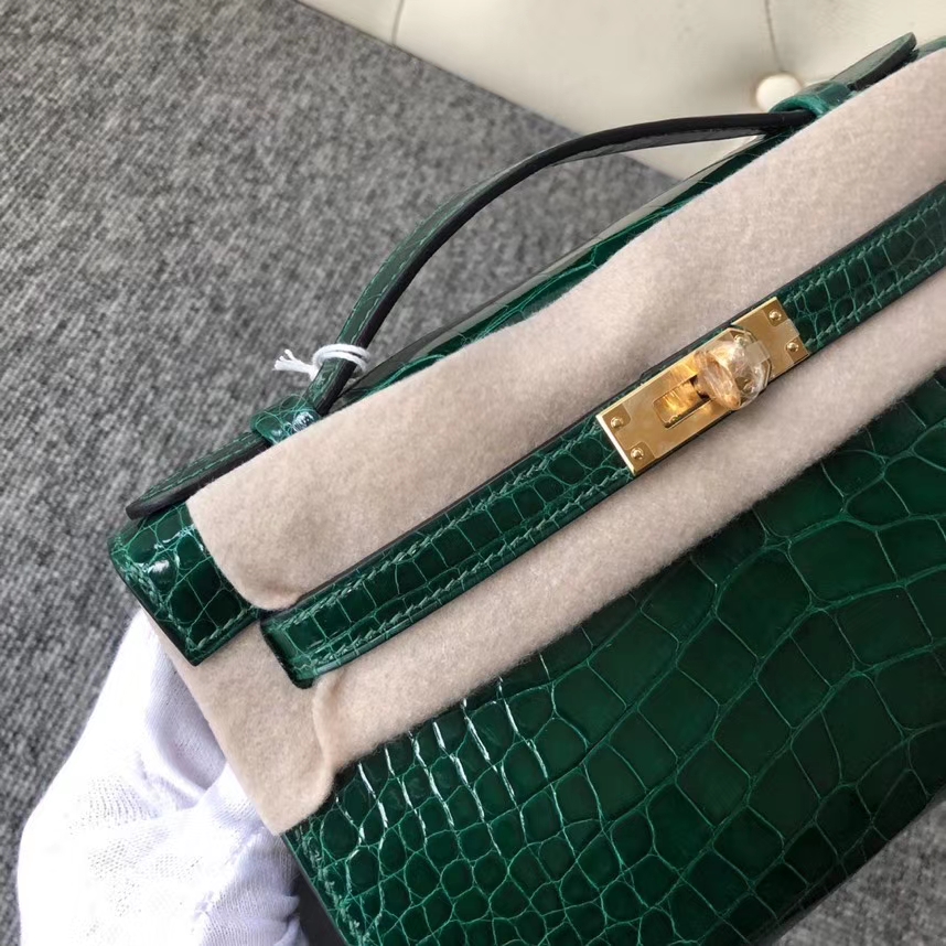 Hermès（爱马仕）Mini kelly pochette 22cm Alligator shiny 亮面鳄鱼 ck67 祖母绿 金扣