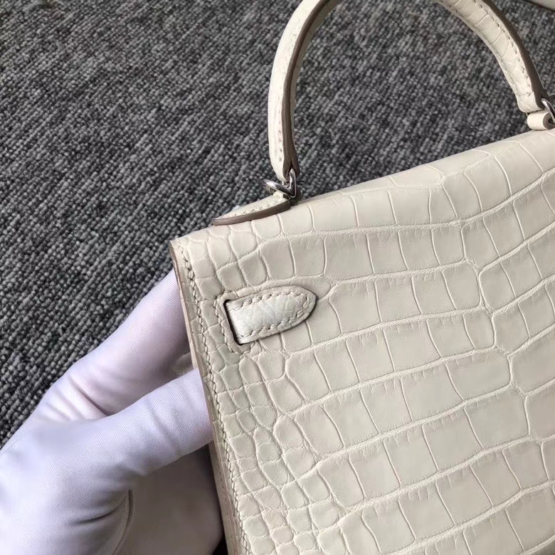 Hermès（爱马仕）Mini kelly ll Alligator matt 雾面鳄鱼 8L 奶油白 银扣 顶级手缝