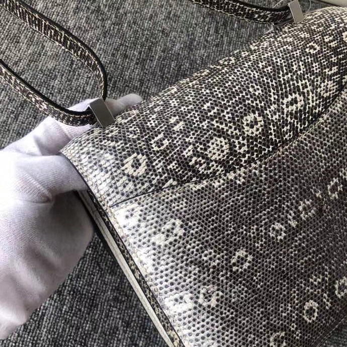 Hermès（爱马仕）Constance 24cm Lizard 进口亮面蜥蜴 01 原色 黑白花色 银扣 定制