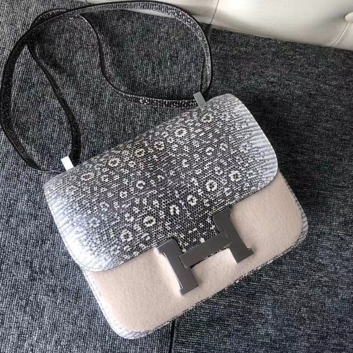 Hermès（爱马仕）Constance 24cm Lizard 进口亮面蜥蜴 01 原色 黑白花色 银扣 定制