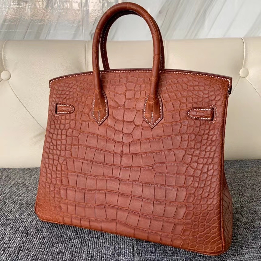 Hermès(爱马仕)Birkin 25cm Alligator matt 雾面鳄鱼 ck37 金棕色 马鞍皮色 银扣 白色线 顶级手缝 定制-拉尔森鳄鱼皮具定制 - 爱马仕包包官网 Hermès(爱马仕)Birkin 25cm Alligator matt 雾面鳄鱼 ck37 金棕色 马鞍皮色 银扣 白色线 顶级手缝 定制