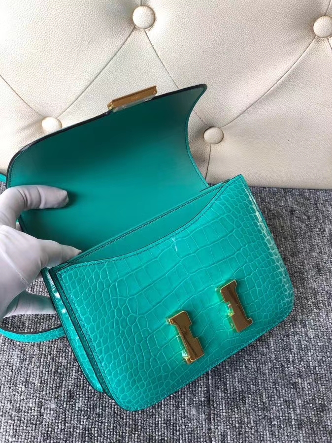 Hermès（爱马仕）Constance 18cm Alligator shiny 亮面鳄鱼 6o 帝王绿 金扣 顶级手缝 现货