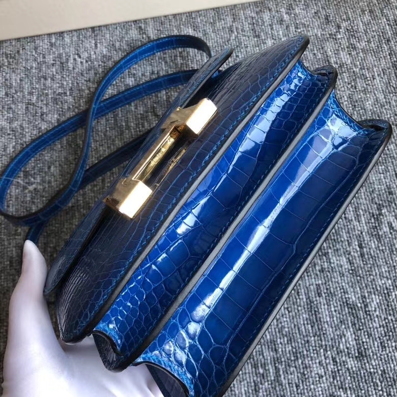 Hermès（爱马仕）Constance 18cm Alligator shiny 亮面鳄鱼 希腊蓝 金扣 顶级手缝 现货