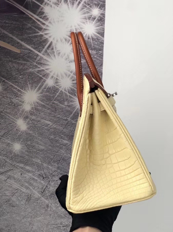 Hermès（爱马仕）Birkin 25cm Alligator matt 雾面鳄鱼 Y1香草色拼马鞍皮金棕色 银扣 顶级手缝 定制