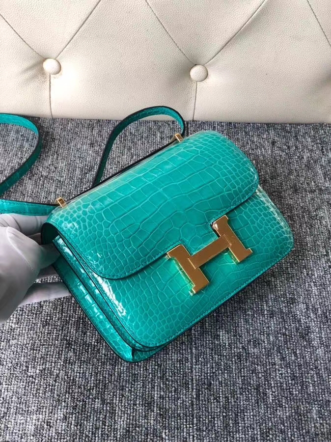 Hermès（爱马仕）Constance 18cm Alligator shiny 亮面鳄鱼 6o 帝王绿 金扣 顶级手缝 现货