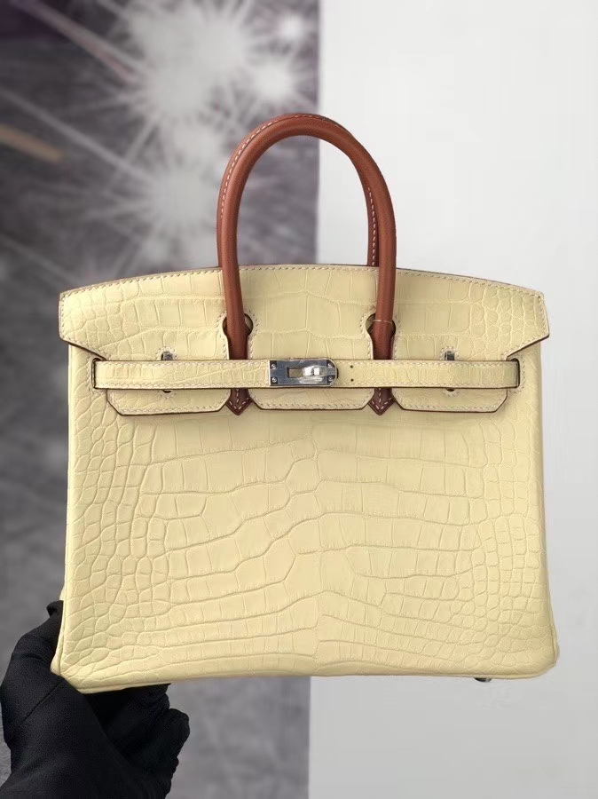 Hermès（爱马仕）Birkin 25cm Alligator matt 雾面鳄鱼 Y1香草色拼马鞍皮金棕色 银扣 顶级手缝 定制