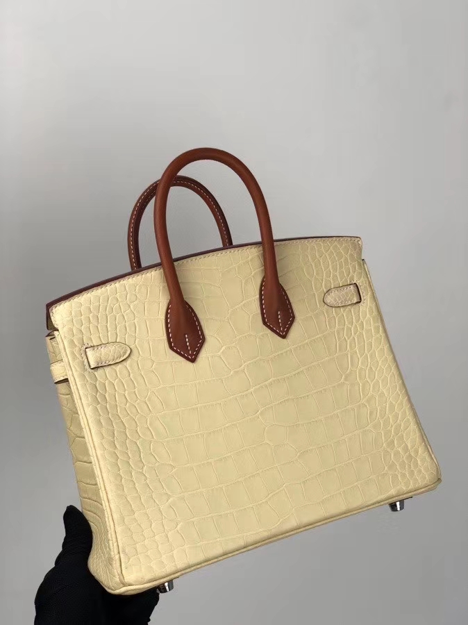 Hermès（爱马仕）Birkin 25cm Alligator matt 雾面鳄鱼 Y1香草色拼马鞍皮金棕色 银扣 顶级手缝 定制