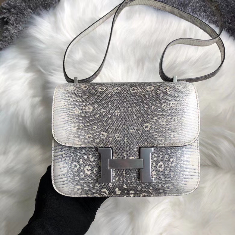 Hermès(爱马仕)Constance18cm Lizard 进口亮面蜥蜴 01 原色 小喜玛拉雅色 银扣 顶级手缝-拉尔森鳄鱼皮具定制 - 爱马仕包包官网 Hermès(爱马仕)Constance18cm Lizard 进口亮面蜥蜴 01 原色 小喜玛拉雅色 银扣 顶级手缝
