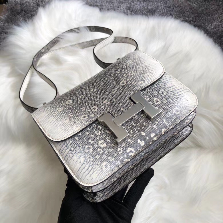 Hermès(爱马仕)Constance18cm Lizard 进口亮面蜥蜴 01 原色 小喜玛拉雅色 银扣 顶级手缝-拉尔森鳄鱼皮具定制 - 爱马仕包包官网 Hermès(爱马仕)Constance18cm Lizard 进口亮面蜥蜴 01 原色 小喜玛拉雅色 银扣 顶级手缝