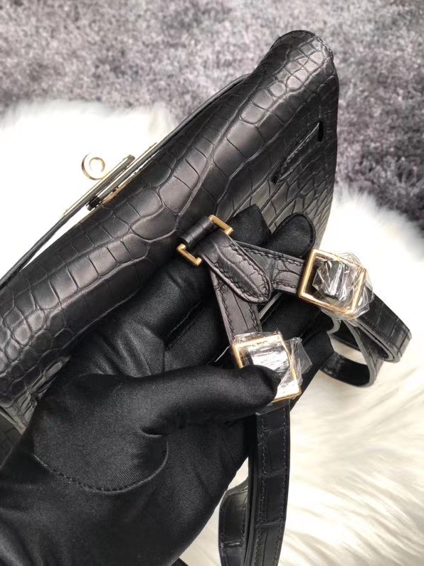 Hermès（爱马仕）Kelly ado Alligator matt 雾面鳄鱼 ck89 黑色 Noir 金扣 22cm