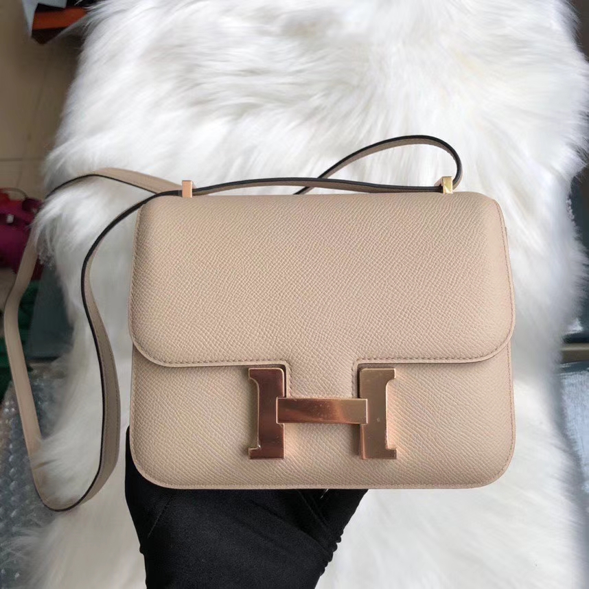 Hermès（爱马仕）Constance 18cm Epsom 原厂掌纹皮 S2 风衣灰内拼奶茶色 玫瑰金 Rose gold 顶级手缝 现货