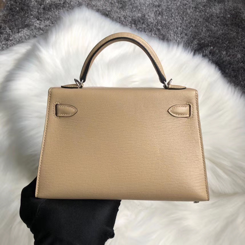 Hermès（爱马仕）Mini kelly ll chevre 山羊皮  S2 风衣灰 trench 银扣 顶级手缝 小可爱