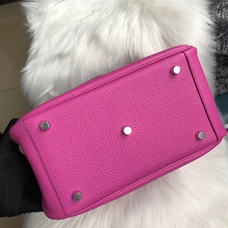 Hermès(爱马仕)Lindy 26cm Tc 皮 9i 玉兰粉 银扣 顶级手缝-拉尔森鳄鱼皮具定制 - 爱马仕包包官网 Hermès(爱马仕)Lindy 26cm Tc 皮 9i 玉兰粉 银扣 顶级手缝