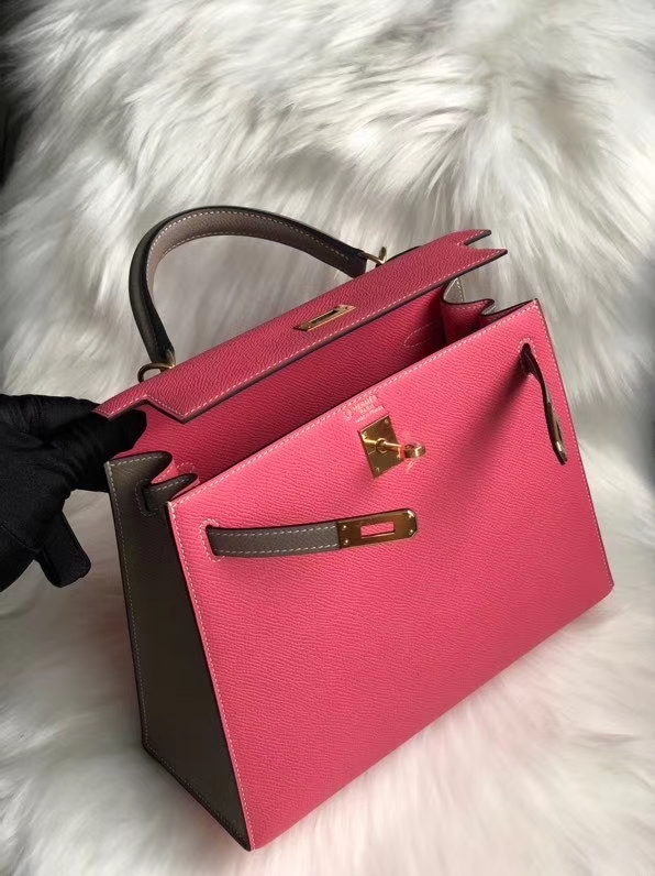 Hermès(爱马仕)Kelly 25cm Epsom 原厂掌纹皮 8w 唇膏粉拼ck18 大象灰 金扣 马蹄印 定制-拉尔森鳄鱼皮具定制 - 爱马仕包包官网 Hermès(爱马仕)Kelly 25cm Epsom 原厂掌纹皮 8w 唇膏粉拼ck18 大象灰 金扣 马蹄印 定制