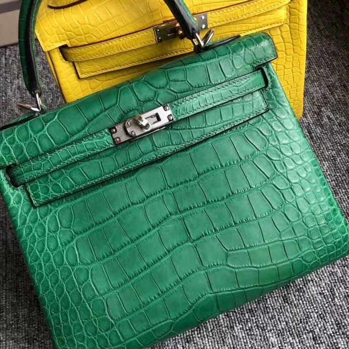 Hermès(爱马仕)Kelly 25cm Alligator matt 雾面鳄鱼 1L仙人掌绿 银扣 顶级手缝 现货-拉尔森鳄鱼皮具定制 - 爱马仕包包官网 Hermès(爱马仕)Kelly 25cm Alligator matt 雾面鳄鱼 1L仙人掌绿 银扣 顶级手缝 现货