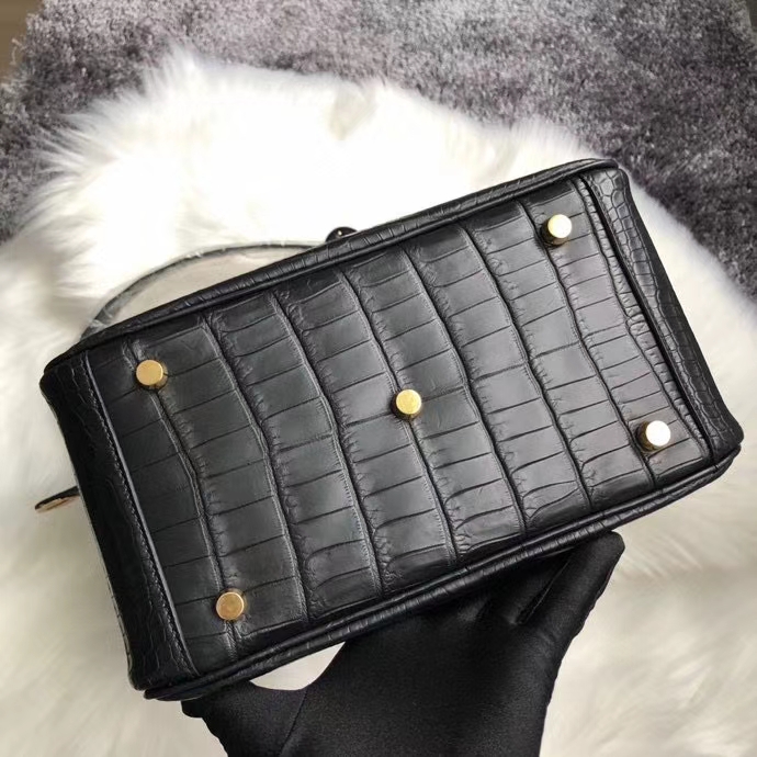 Hermès（爱马仕）Lindy 26cm Crocodie matt 雾面鳄鱼 ck89 黑色 Noir 金扣 顶级手缝 定制