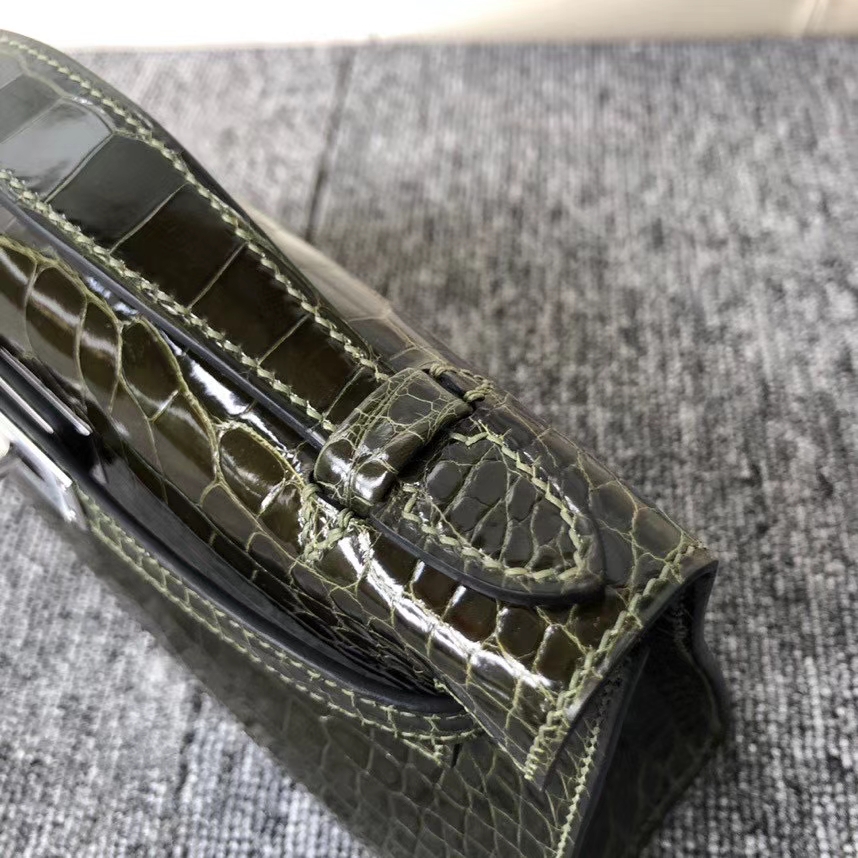 Hermès（爱马仕）Mini kelly pochette 22cm Alligator shiny 亮面鳄鱼6H 橄榄绿 银扣 现货