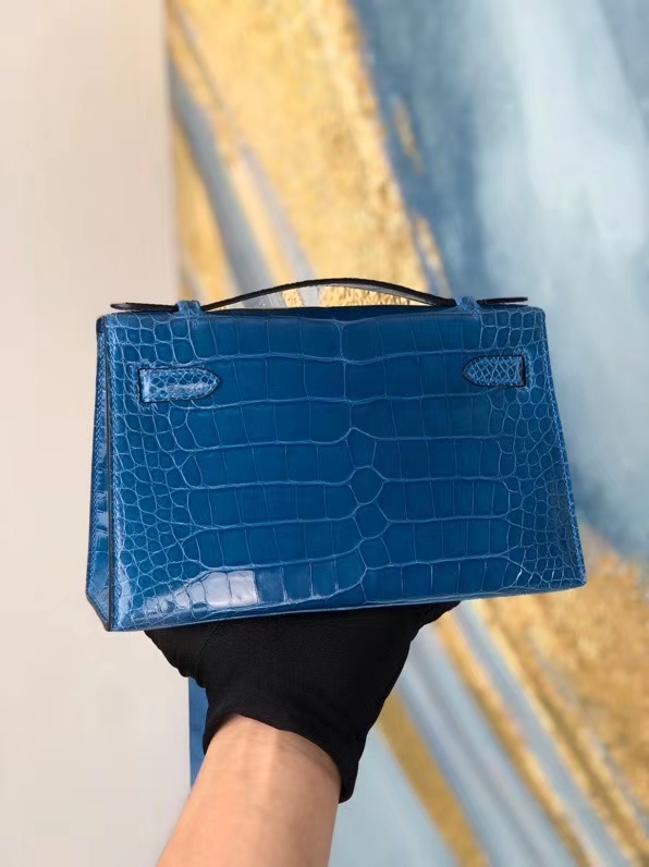 Hermès(爱马仕)Minikelly pochette 7Q 希腊蓝 mykonos 金扣 顶级手缝 手拿包 晚宴包 22cm-拉尔森鳄鱼皮具定制 - 爱马仕包包官网 Hermès(爱马仕)Minikelly pochette 7Q 希腊蓝 mykonos 金扣 顶级手缝 手拿包 晚宴包 22cm