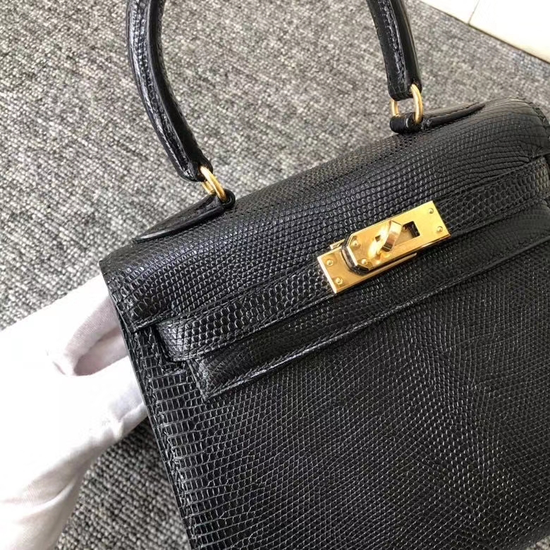 Hermès(爱马仕)Kelly 20cm 大耳朵 蜥蜴皮 Lizard ck89 黑色 金扣 定制款-拉尔森鳄鱼皮具定制 - 爱马仕包包官网 Hermès(爱马仕)Kelly 20cm 大耳朵 蜥蜴皮 Lizard ck89 黑色 金扣 定制款