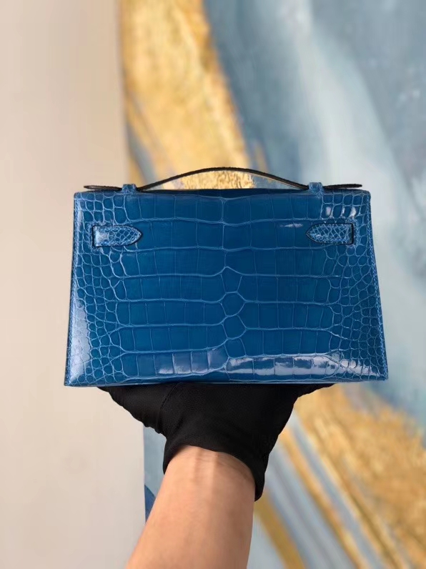 Hermès(爱马仕)Minikelly pochette 7Q 希腊蓝 mykonos 金扣 顶级手缝 手拿包 晚宴包 22cm-拉尔森鳄鱼皮具定制 - 爱马仕包包官网 Hermès(爱马仕)Minikelly pochette 7Q 希腊蓝 mykonos 金扣 顶级手缝 手拿包 晚宴包 22cm