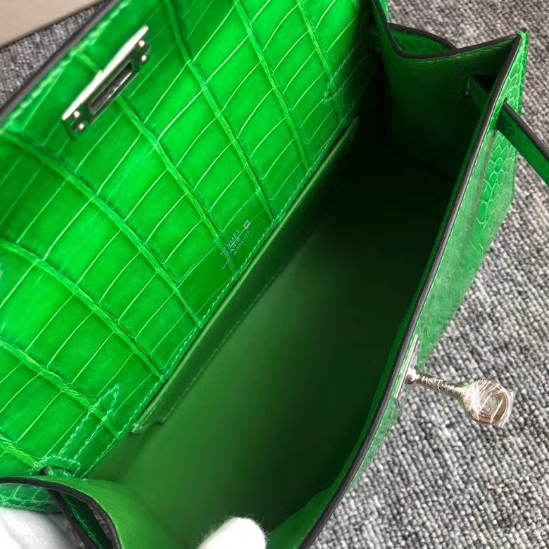 Hermès（爱马仕）Minikelly pochette 22cm  Alligator shiny 亮面鳄鱼  仙人掌绿 银扣 现货