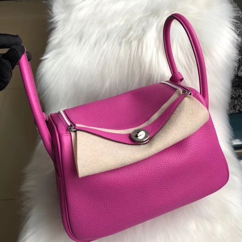 Hermès(爱马仕)Lindy 26cm Tc 皮 9i 玉兰粉 银扣 顶级手缝-拉尔森鳄鱼皮具定制 - 爱马仕包包官网 Hermès(爱马仕)Lindy 26cm Tc 皮 9i 玉兰粉 银扣 顶级手缝