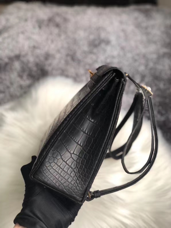 Hermès（爱马仕）Kelly ado Alligator matt 雾面鳄鱼 ck89 黑色 Noir 金扣 22cm
