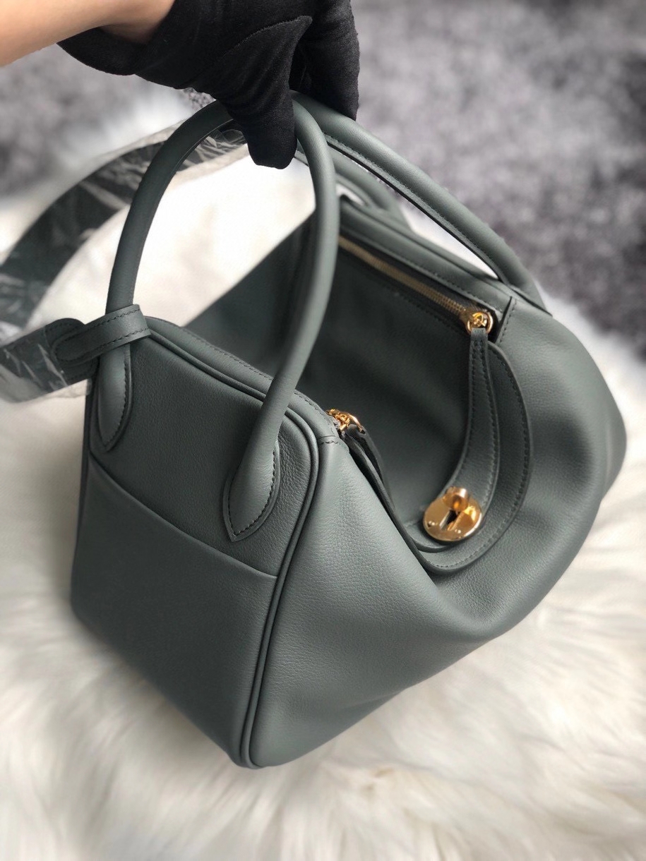 Hermès（爱马仕）Lindy 26cm Evecolor cc63 杏绿色 金扣 顶级手缝