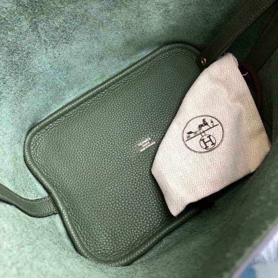 Hermès(爱马仕)Picotin 菜篮包 18cm 原厂御用顶级皮 clememce 6H 橄榄绿 金扣 顶级手缝-拉尔森鳄鱼皮具定制 - 爱马仕包包官网 Hermès(爱马仕)Picotin 菜篮包 18cm 原厂御用顶级皮 clememce 6H 橄榄绿 金扣 顶级手缝