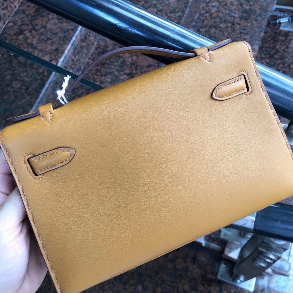 Hermès（爱马仕）Mini kelly pochette Swift  芝麻色 Sesame 银扣 顶级手缝 手拿包 晚宴包
