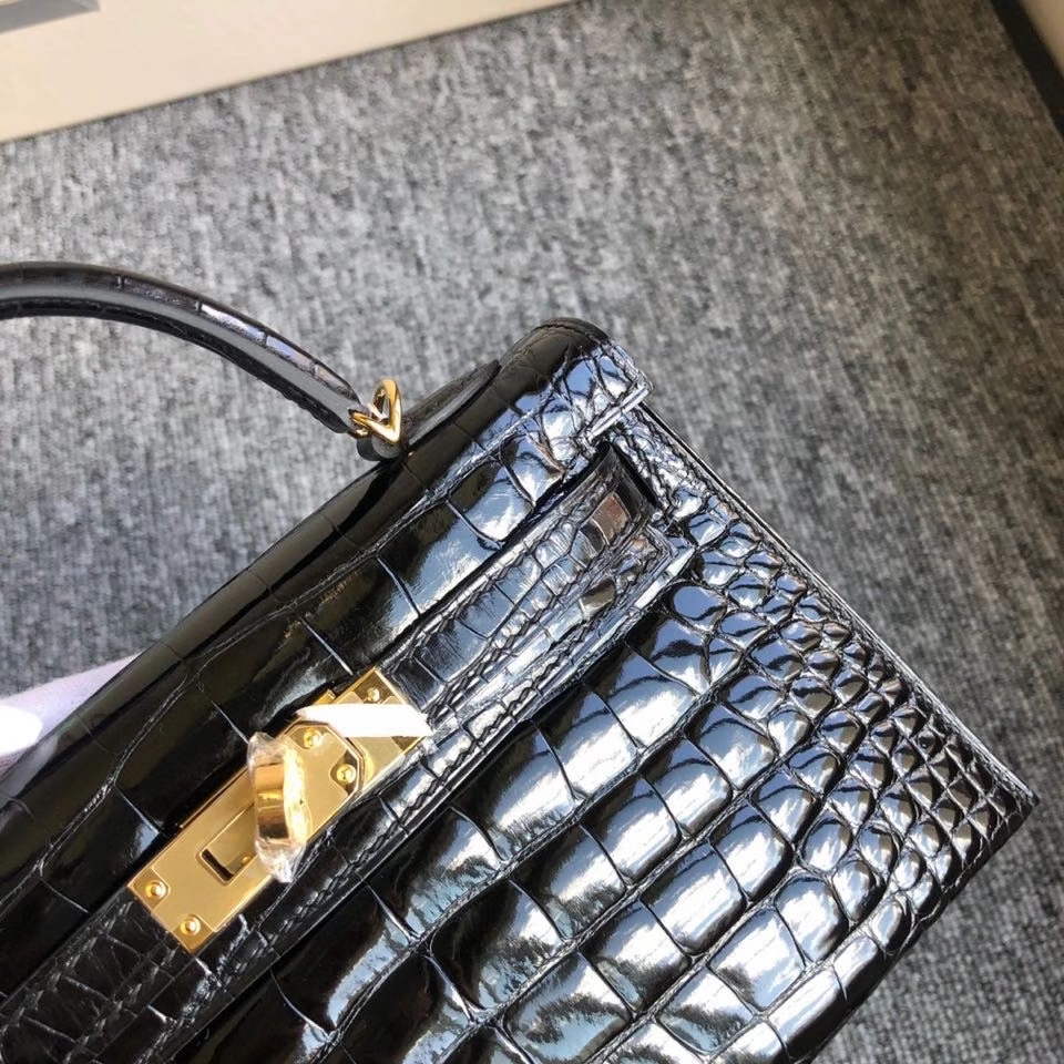 Hermès（爱马仕）Mini kelly ll Alligator shiny 亮面鳄鱼 ck89 黑色 Noir 金扣 顶级手缝 拱珠皮 现货