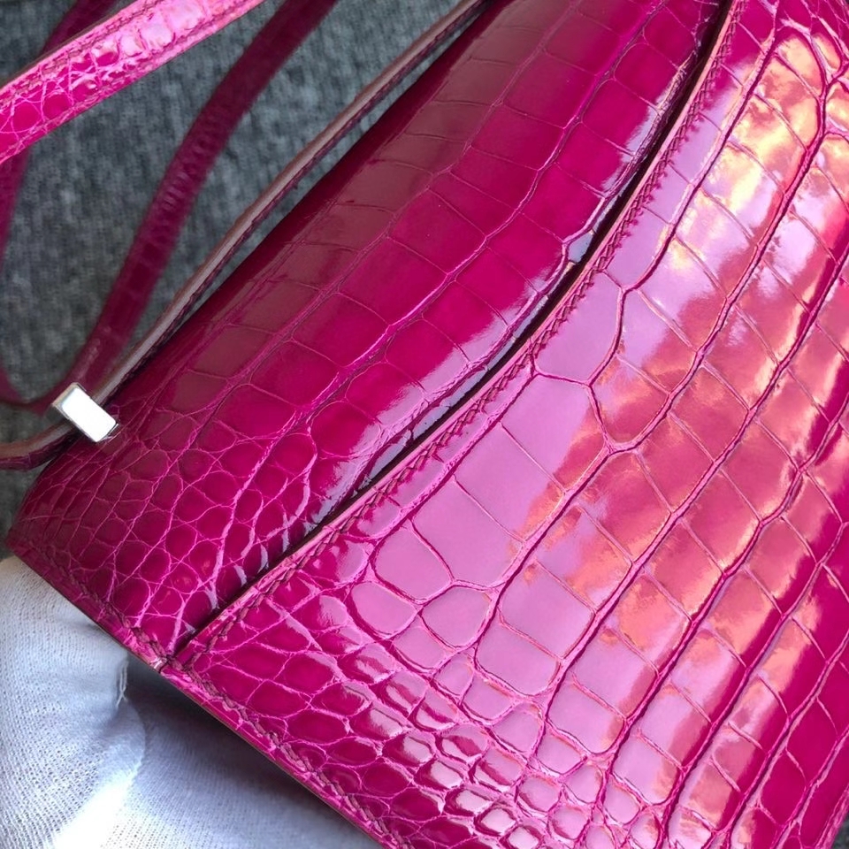 Hermès（爱马仕）Constance18cm Alligator shiny 亮面鳄鱼 J5 天方夜谭粉紫 银扣 顶级手缝