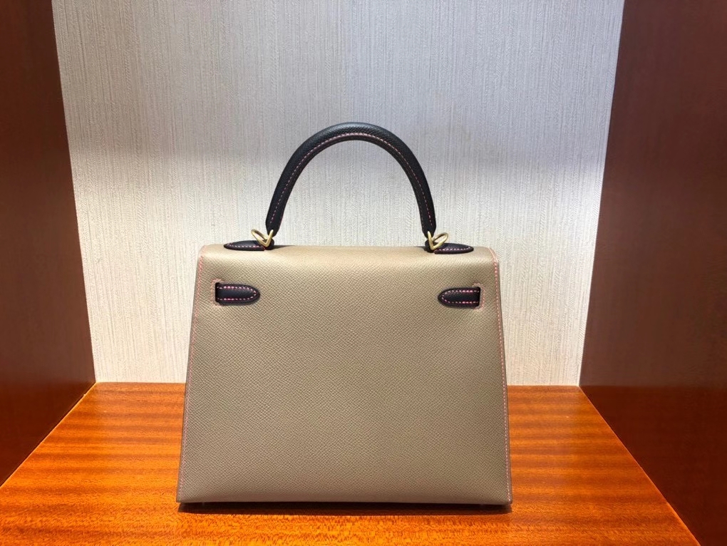 Hermès（爱马仕）Kelly 25cm Epsom 原厂掌纹皮 M8 沥青灰拼ck89 黑色  唇膏粉线  拉丝金扣